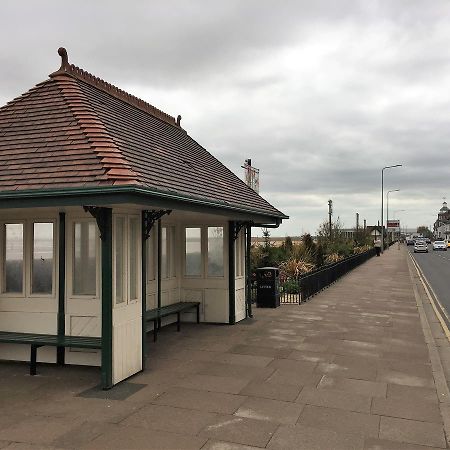 Lovely Sea Front House In Cleethorpes - Sleeps 6 Exterior photo